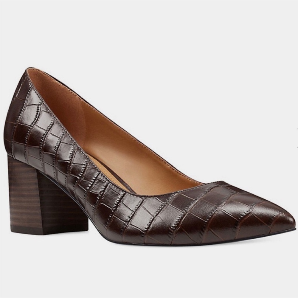 Nine West Brown Croc-Embossed Heels